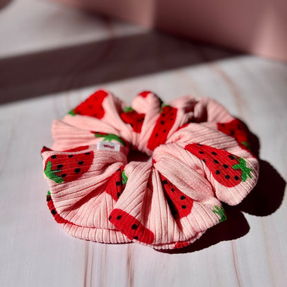 Berry Sweet Scrunchie 🍓💕