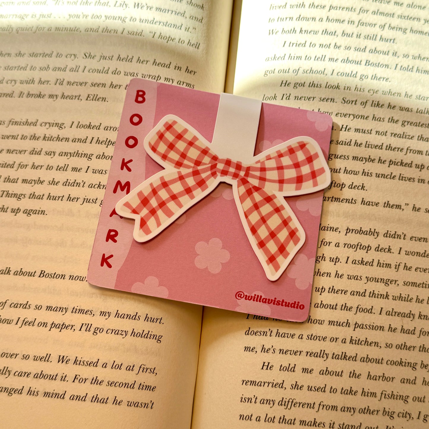 Gingham Bow Magnetic Bookmark