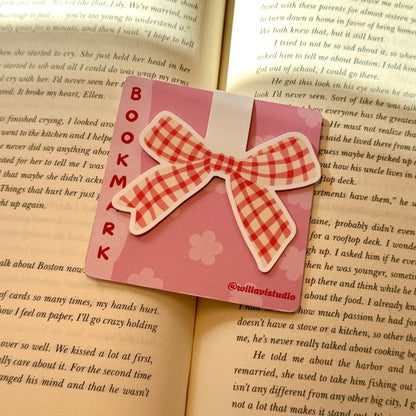 Gingham Bow Magnetic Bookmark